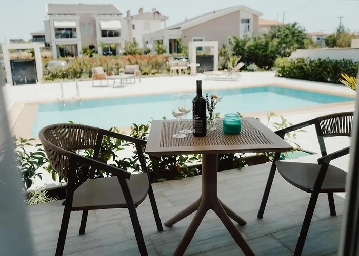 La Mas - Sea Side Flats *