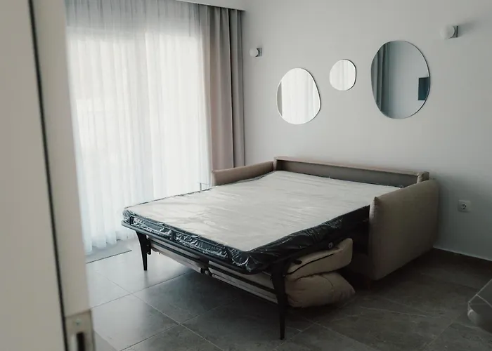 La Mas - Seaside Flats *